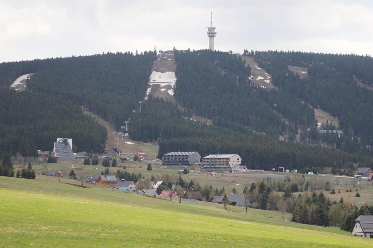 Mountain Apartments Klinovec Hexagon Loučná pod Klínovcem Εξωτερικό φωτογραφία