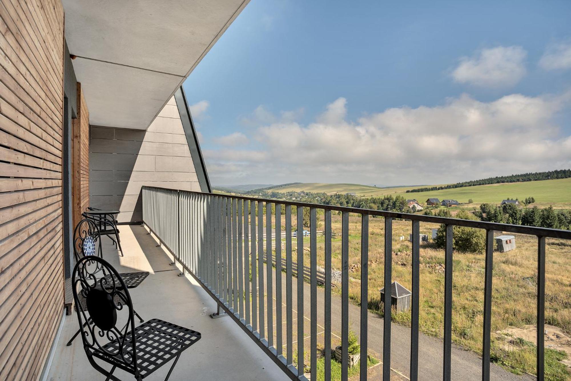 Mountain Apartments Klinovec Hexagon Loučná pod Klínovcem Εξωτερικό φωτογραφία